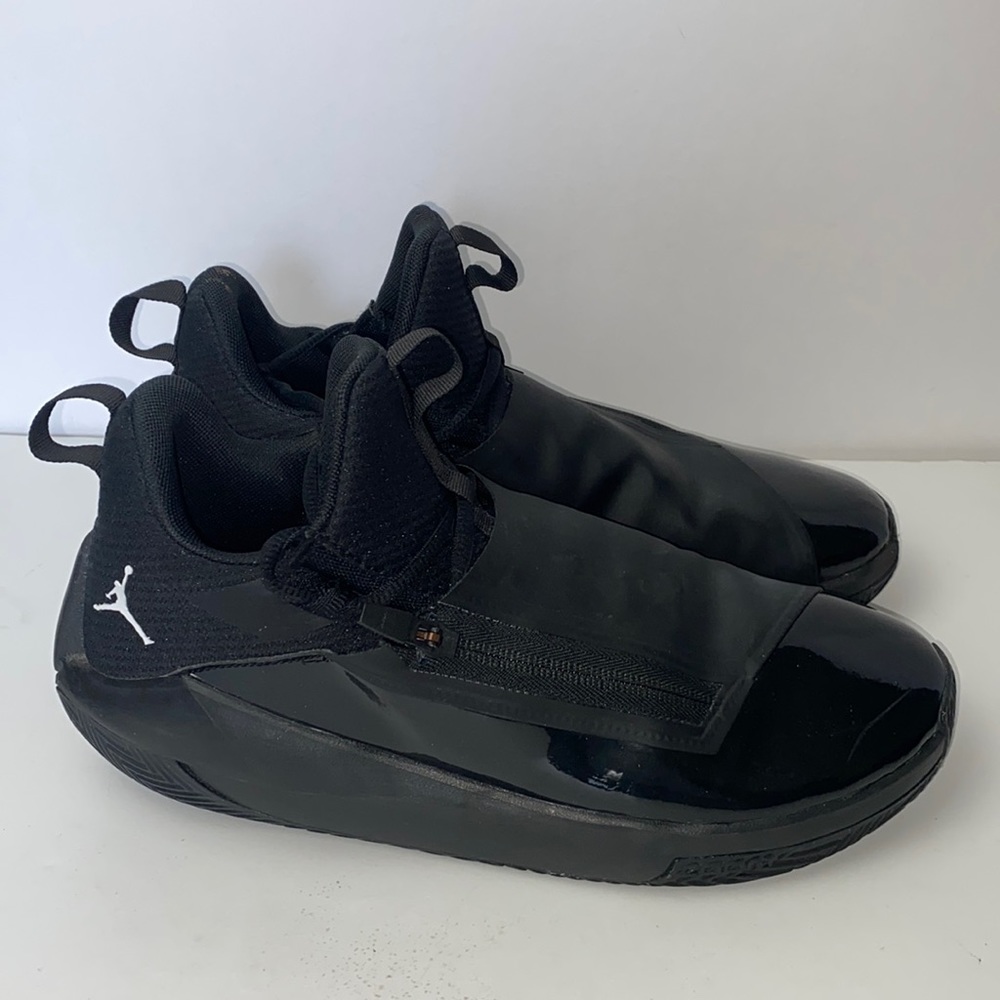 NIKE AIR JORDAN JUMPMAN HUSTLE BLACKOUT MEN'S SIZE 9 (AQ0397-001) Sneakers